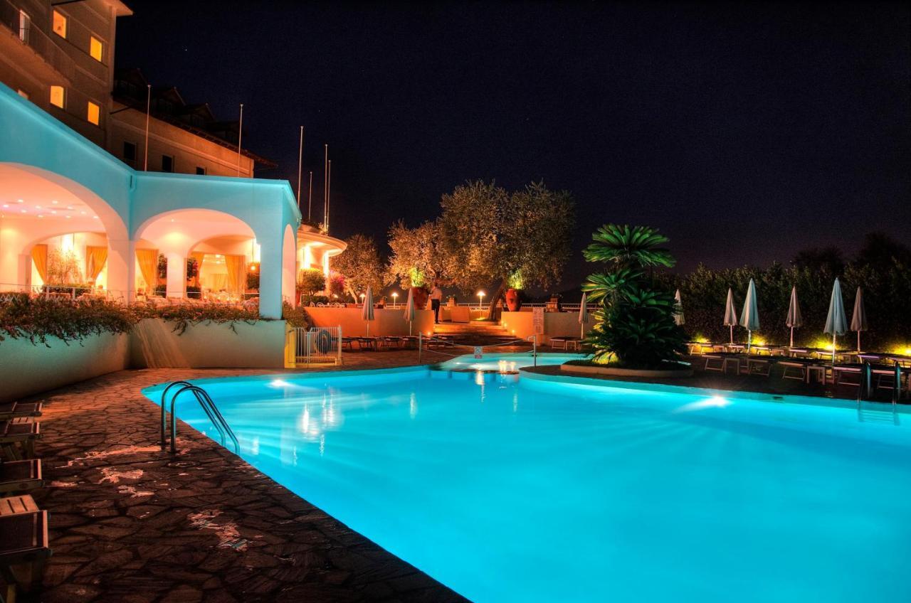 Grand Hotel Aminta Sorrento Esterno foto