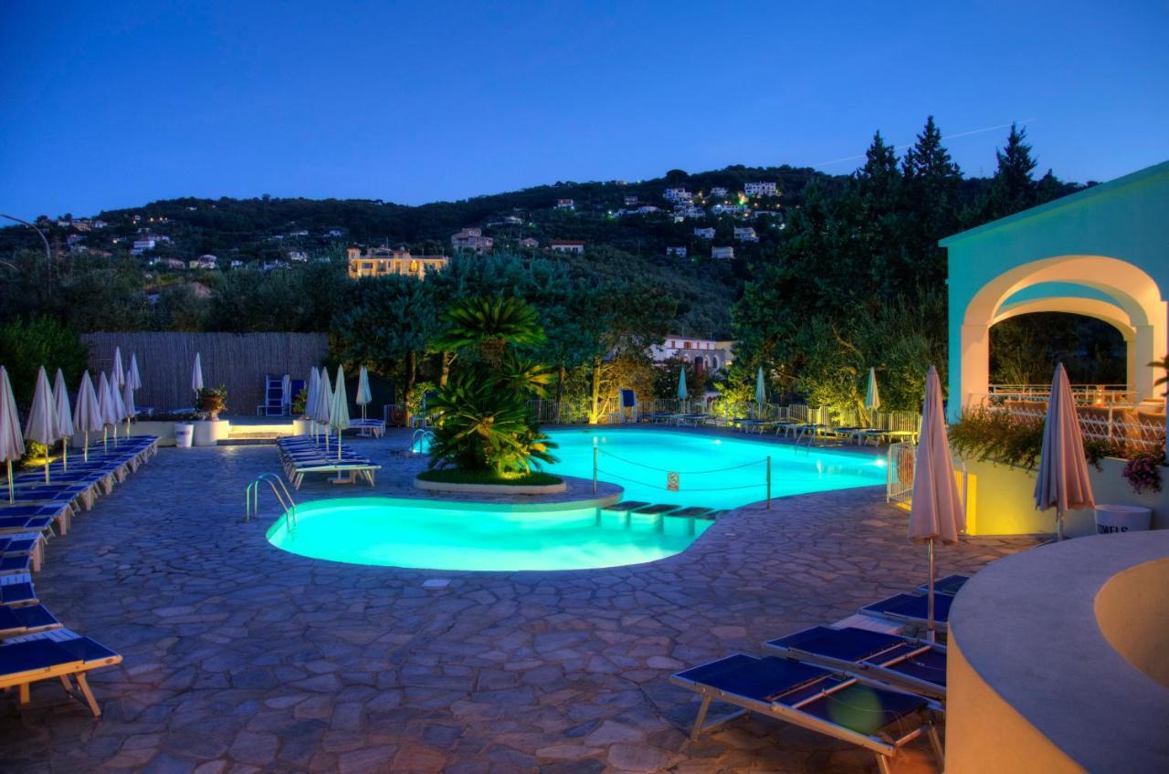 Grand Hotel Aminta Sorrento Esterno foto
